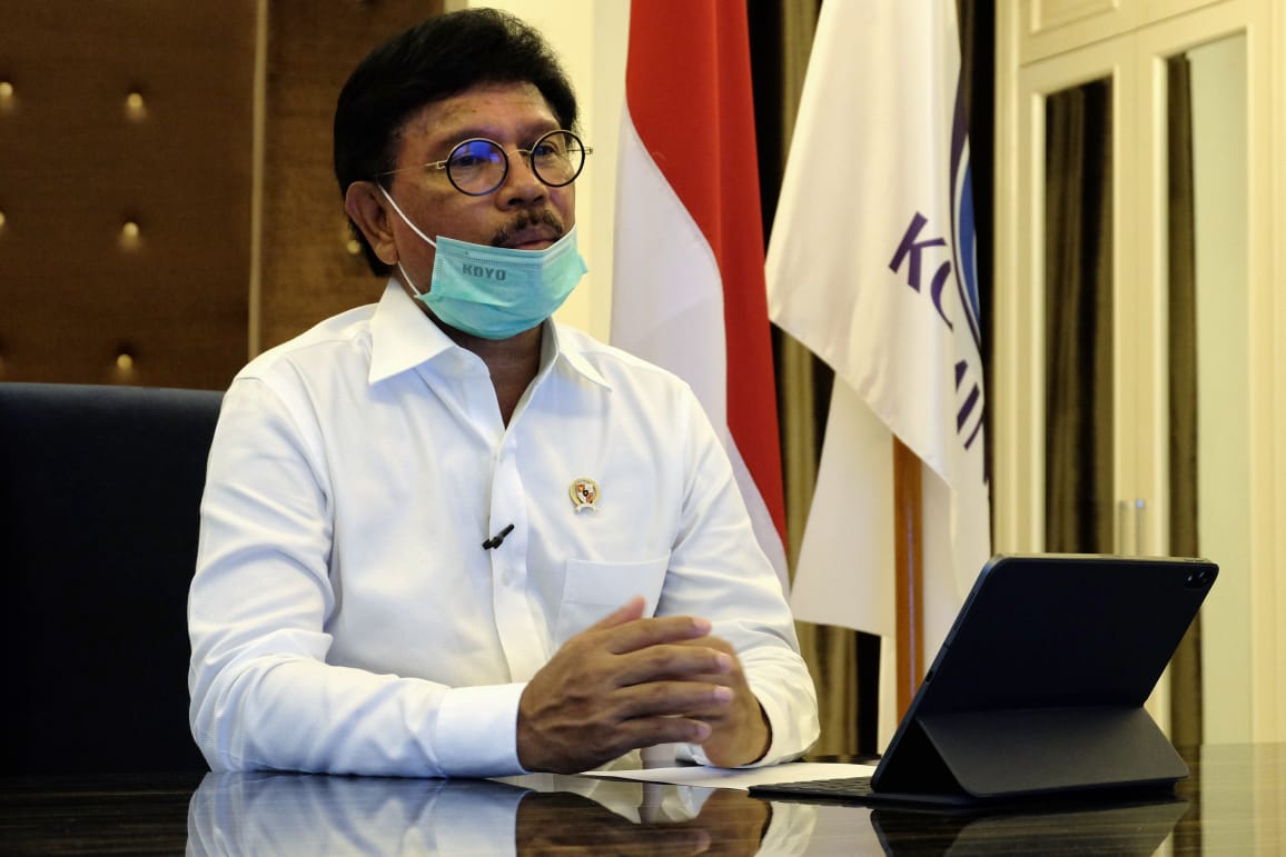 Menkominfo dan Operator Bikin Aplikasi untuk Lacak Positif Covid-19 Menkominfo dan Operator Bikin Aplikasi untuk Lacak Positif Covid-19
