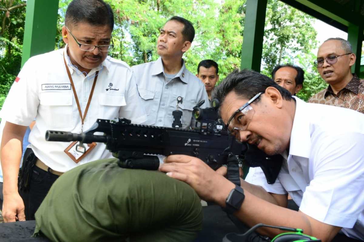 Maung Pindad Mau Diproduksi Massal? Ini Penjelasan Wamenhan Maung Pindad Mau Diproduksi Massal? Ini Penjelasan Wamenhan
