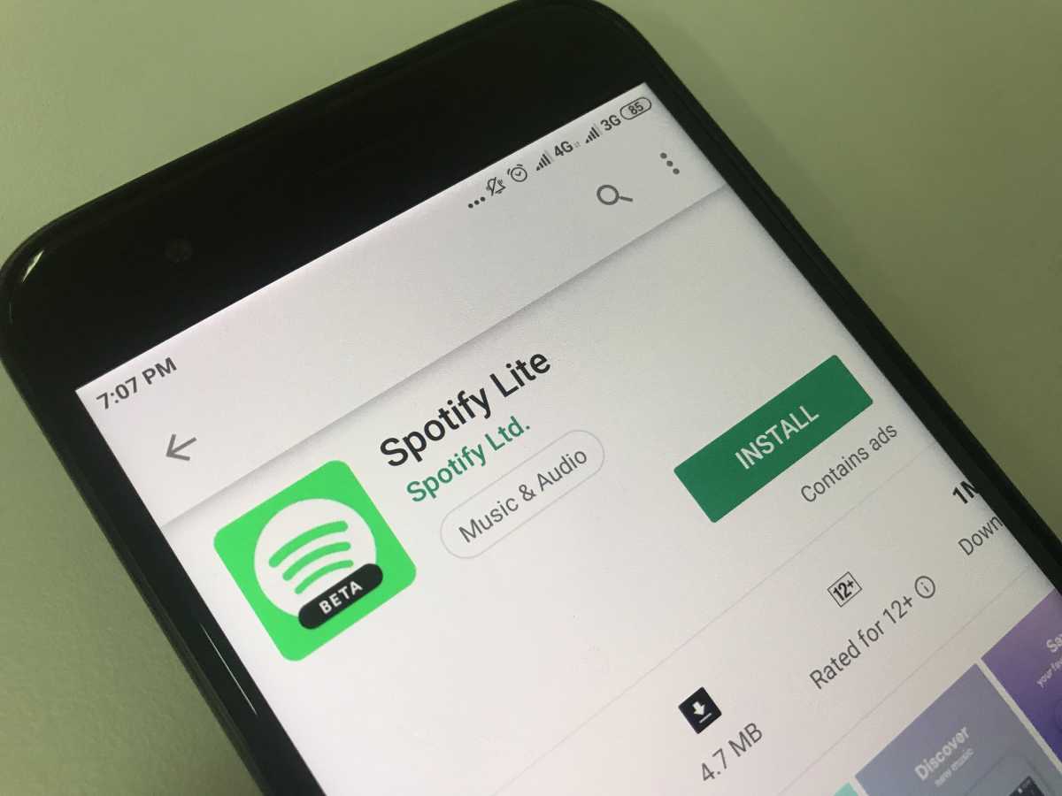 4 Podcast Karya Kreator Indonesia yang Mendunia lewat Spotify, Ada Kajian Hanan Attaki 4 Podcast Karya Kreator Indonesia yang Mendunia lewat Spotify, Ada Kajian Hanan Attaki