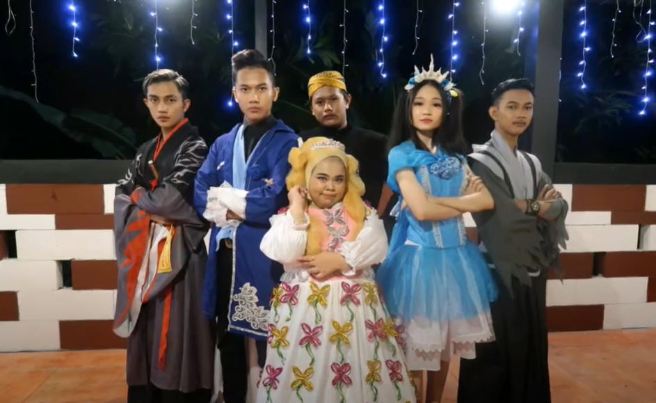 Alasan YouTube Hapus Video ‘Keke Bukan Boneka’ Milik Kekeyi Alasan YouTube Hapus Video ‘Keke Bukan Boneka’ Milik Kekeyi