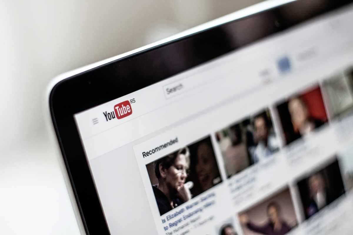 Cara Melaporkan Video YouTube yang Melanggar Aturan Cara Melaporkan Video YouTube yang Melanggar Aturan
