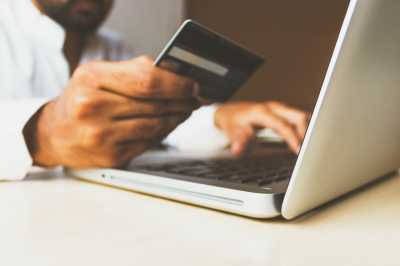 Tips Belanja Online Aman Pakai Kartu