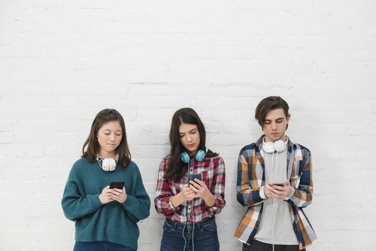 Layanan Telekomunikasi Digital Bermunculan, Bagaimana Operator Bersaing? Layanan Telekomunikasi Digital Bermunculan, Bagaimana Operator Bersaing?