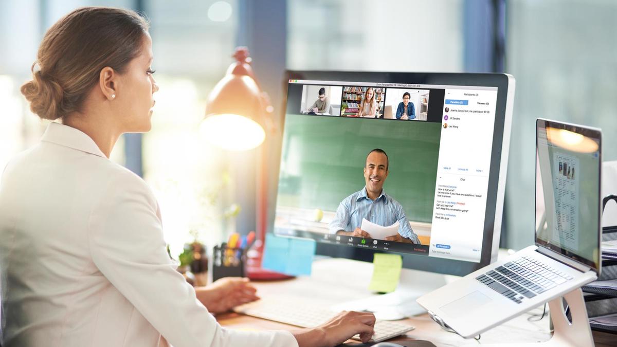 Beda Meeting Online dan Webinar Beda Meeting Online dan Webinar