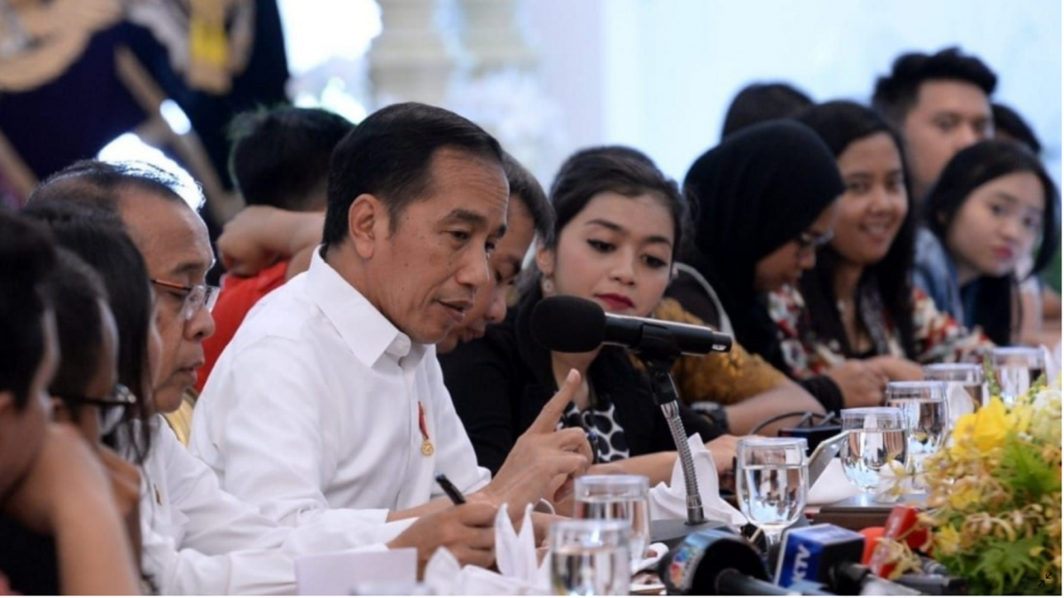 Jokowi Resmikan Gerakan #BanggaBuatanIndonesia, Imbau UMKM Beralih ke Online Jokowi Resmikan Gerakan #BanggaBuatanIndonesia, Imbau UMKM Beralih ke Online