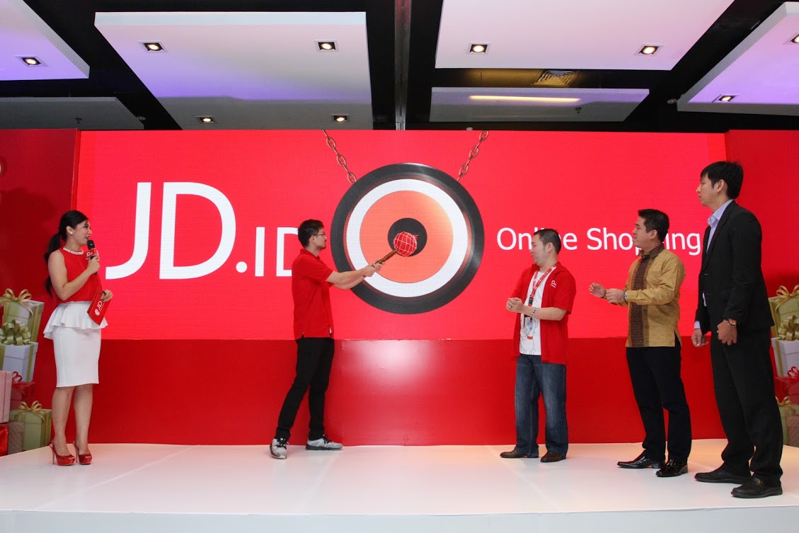 JD.id Gandeng 9 Desainer Indonesia Lawan Virus Corona JD.id Gandeng 9 Desainer Indonesia Lawan Virus Corona