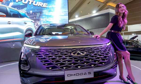IIMS 2023: Alasan Luna Maya Beli Chery Omoda 5 IIMS 2023: Alasan Luna Maya Beli Chery Omoda 5