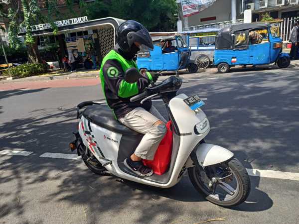 Tips buat Ojol dan Kurir Bisa Kuat Jalani Puasa Tips buat Ojol dan Kurir Bisa Kuat Jalani Puasa