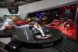 Buasnya Mesin Turbo Hybrid di Mobil Balap Formula 1 Red Bull Racing Honda