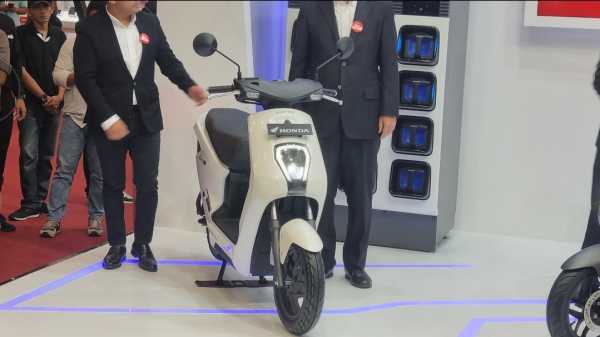 2 Bulan Diluncurkan, Motor Listrik Honda EM1 e: Belum Dapat Subsidi? 2 Bulan Diluncurkan, Motor Listrik Honda EM1 e: Belum Dapat Subsidi?