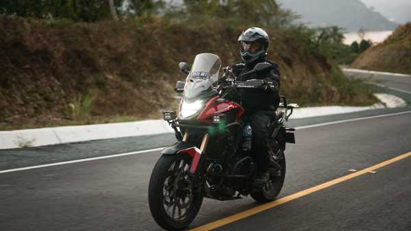 Pemula Harus Tau, Ini Trik Pakai Motor Kopling Saat di Tanjakan Pemula Harus Tau, Ini Trik Pakai Motor Kopling Saat di Tanjakan