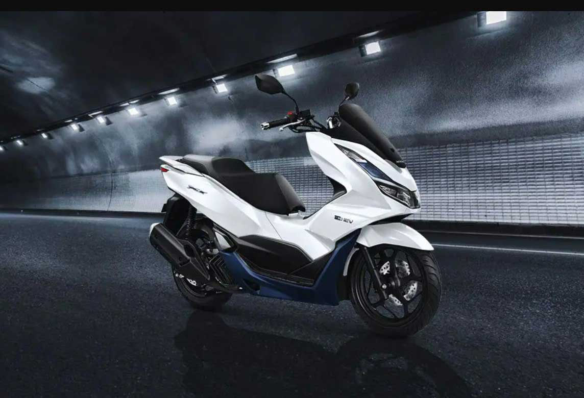 AHM Hentikan Produksi Honda PCX Hybrid Di Indonesia, Gak Laku?