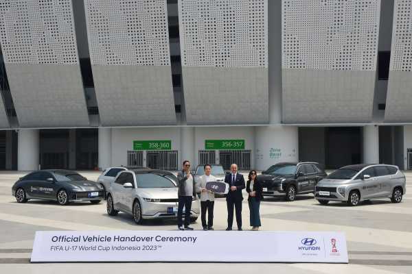 Ratusan Unit Mobil Hyundai Jadi Official Car Piala Dunia U-17 Ratusan Unit Mobil Hyundai Jadi Official Car Piala Dunia U-17