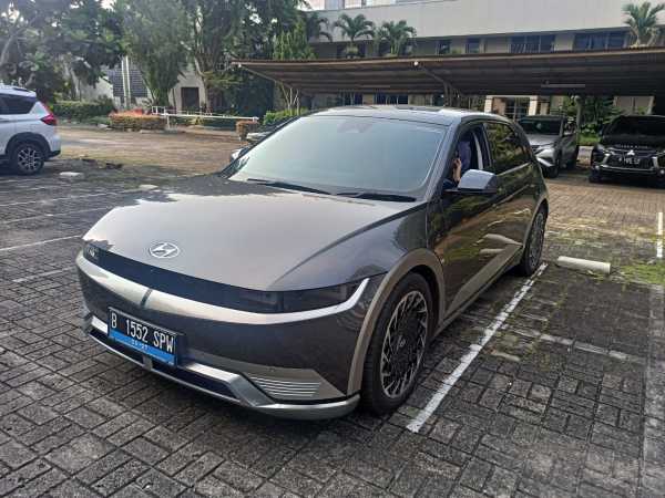 Subsidi Mobil Listrik dari Pemerintah Diundur Hingga 1 April 2023 Subsidi Mobil Listrik dari Pemerintah Diundur Hingga 1 April 2023