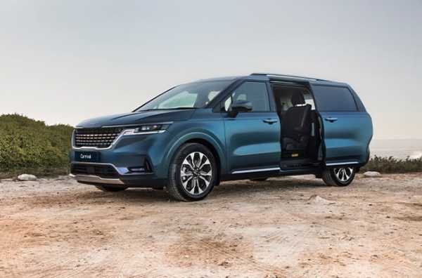 Sliding Door Kia Carnival Bikin Tangan Patah Saat Menutup, Mobil Direcall Sliding Door Kia Carnival Bikin Tangan Patah Saat Menutup, Mobil Direcall