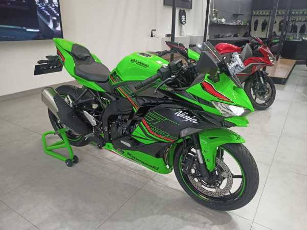 Ramai Motor 4-Silinder, Honda Kepincut Produksi? Ramai Motor 4-Silinder, Honda Kepincut Produksi?
