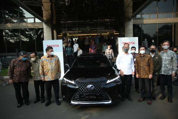 Lexus UX-300e jadi Mobil Resmi Anggota Delegasi KTT G20 Lexus UX-300e jadi Mobil Resmi Anggota Delegasi KTT G20