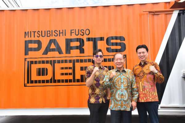 Macam Warmindo, FUSO Buka Bengkel 24 Jam! Macam Warmindo, FUSO Buka Bengkel 24 Jam!