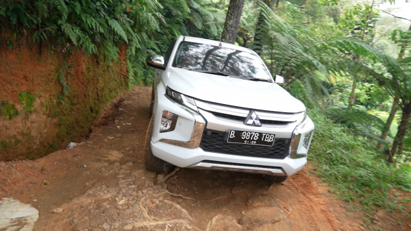 Bremm Journey: Tips Buat Pemula yang Mau Offroad Pakai Mobil Bremm Journey: Tips Buat Pemula yang Mau Offroad Pakai Mobil