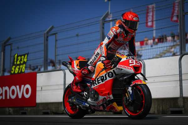 Marc Marquez Kayak Abege, Labil Tentukan Masa Depannya di MotoGP Marc Marquez Kayak Abege, Labil Tentukan Masa Depannya di MotoGP