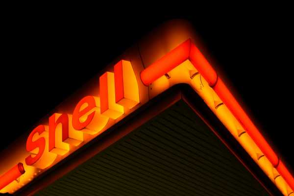 Shell Sediakan Tiga SPKLU di Jalur Jakarta-Bogor Shell Sediakan Tiga SPKLU di Jalur Jakarta-Bogor