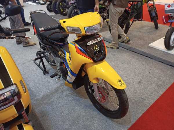 Suzuki Satria 120 R 'Disulap' Jadi Motor Listrik, Siapkan Uang Rp20 Juta Suzuki Satria 120 R 'Disulap' Jadi Motor Listrik, Siapkan Uang Rp20 Juta