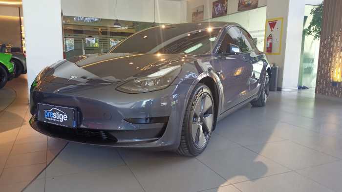 Teknologi Autopilot Mobil Tesla Bisa Deteksi Jalan Berlubang Teknologi Autopilot Mobil Tesla Bisa Deteksi Jalan Berlubang