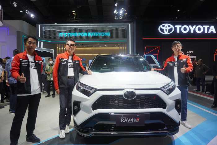 Toyota Kenalkan RAV4 GR Sport Hybrid, Sudah Bisa Dipesan Toyota Kenalkan RAV4 GR Sport Hybrid, Sudah Bisa Dipesan