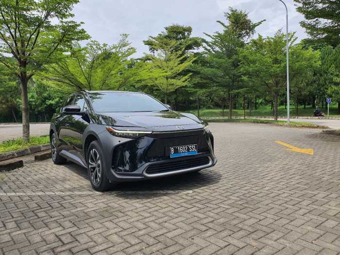 Toyota bZ4X jadi Mobil Operasional Kementerian Lord Luhut Toyota bZ4X jadi Mobil Operasional Kementerian Lord Luhut