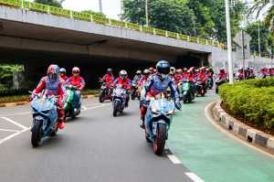 Tim MotoGP yang Paling Indonesia Diajak Federal Oil Keliling Jakarta