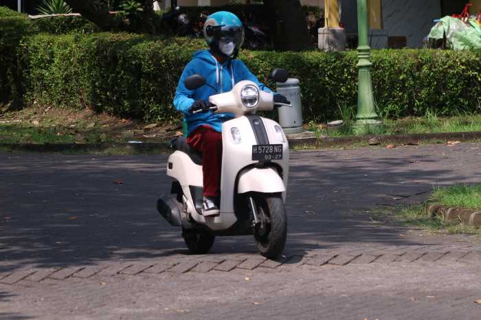 Sepele, Tapi Perhatikan Cara Libas Polisi Tidur Saat Naik Motor Sepele, Tapi Perhatikan Cara Libas Polisi Tidur Saat Naik Motor
