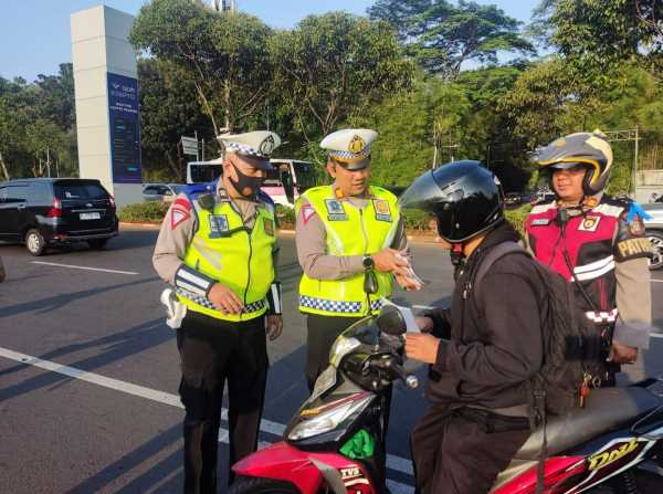 Heran, Masih Ada Ribuan Pengguna Mobil yang Gak Pakai Sabuk Pengaman Heran, Masih Ada Ribuan Pengguna Mobil yang Gak Pakai Sabuk Pengaman