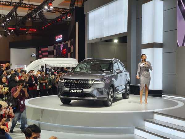 Wuling Alvez Tipe Tertinggi Lebih Banyak Diminati Konsumen Wuling Alvez Tipe Tertinggi Lebih Banyak Diminati Konsumen