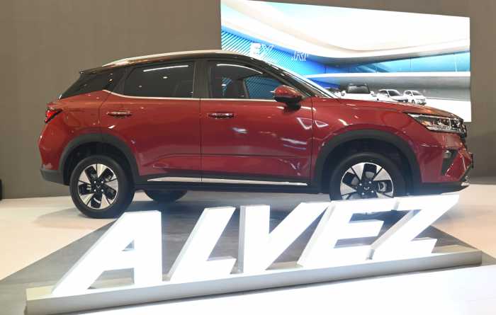 Jajaran Mobil Wuling dan Promo Spesial di GJAW 2023 Jajaran Mobil Wuling dan Promo Spesial di GJAW 2023