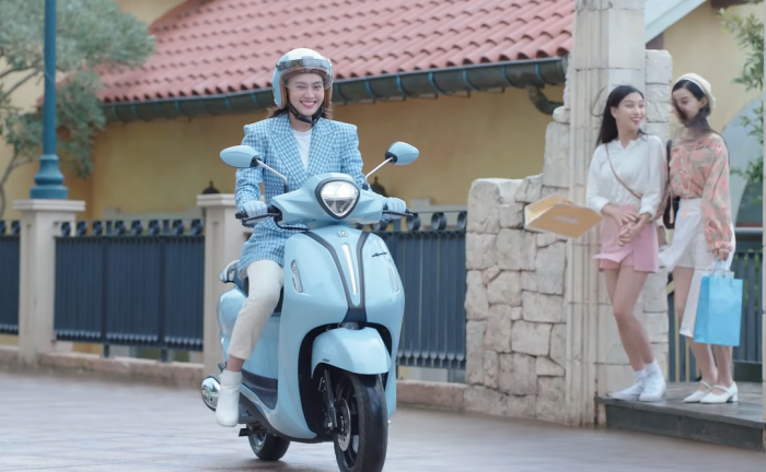 Skutik Retro Yamaha Grande Sedang Diuji di Jalanan Indonesia Skutik Retro Yamaha Grande Sedang Diuji di Jalanan Indonesia