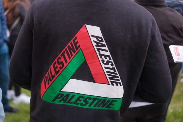 Hati-hati Penipuan, Simak 4 Cara Berdonasi Online untuk Palestina Hati-hati Penipuan, Simak 4 Cara Berdonasi Online untuk Palestina
