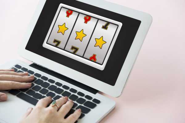 Kominfo Minta Sapu Bersih Konten Judi Online Dalam Waktu Seminggu Kominfo Minta Sapu Bersih Konten Judi Online Dalam Waktu Seminggu