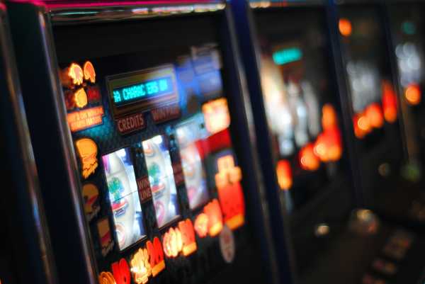 Makin Parah, Transaksi Judi Online di Indonesia Sentuh Rp200 Triliun Makin Parah, Transaksi Judi Online di Indonesia Sentuh Rp200 Triliun