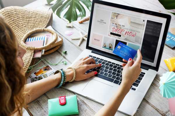 Perempuan vs Laki-laki, Siapa Lebih Boros Saat Belanja Online? Perempuan vs Laki-laki, Siapa Lebih Boros Saat Belanja Online?