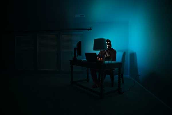 Umpatan Menohok Hacker buat Kominfo Umpatan Menohok Hacker buat Kominfo