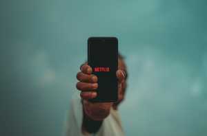 Sharing Password di Netflix Bikin 1 Juta User Kabur