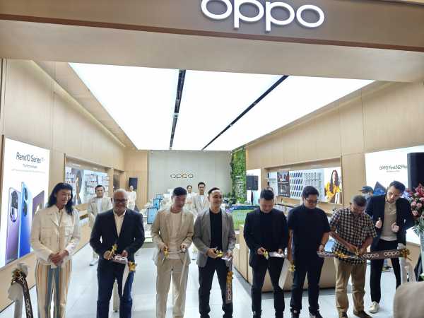 Konsumen Bisa Cobain Produk Oppo Sepuasnya di Experience Store Bekasi Konsumen Bisa Cobain Produk Oppo Sepuasnya di Experience Store Bekasi