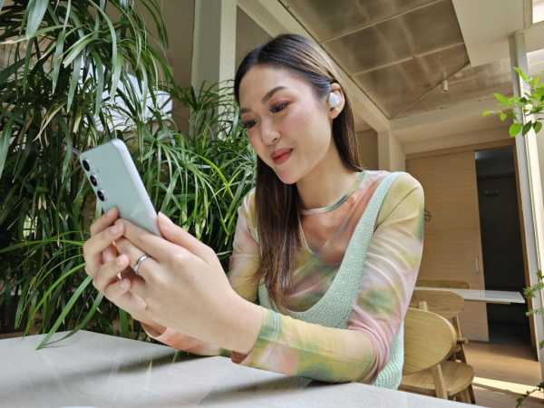 Baterai 4.500 mAh Samsung Galaxy S23 FE yang Tahan Seharian Baterai 4.500 mAh Samsung Galaxy S23 FE yang Tahan Seharian