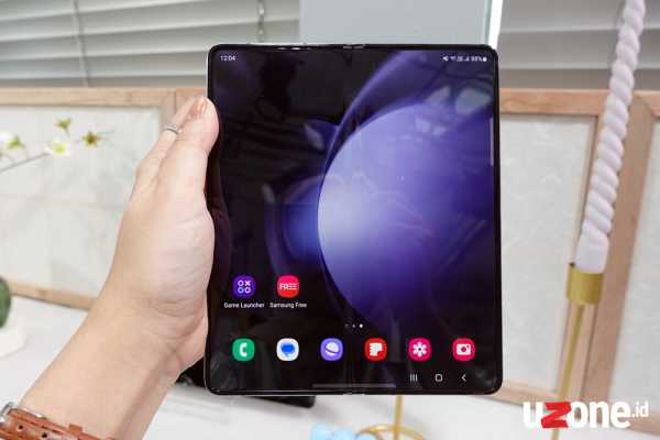 Review Samsung Galaxy Z Fold5: Eksterior Sama, Flex Hinge Jadi Pembeda Review Samsung Galaxy Z Fold5: Eksterior Sama, Flex Hinge Jadi Pembeda