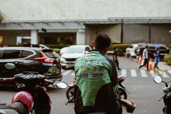 Gojek Turunkan Komisi di Singapura, Driver Jadi Lebih Untung Gojek Turunkan Komisi di Singapura, Driver Jadi Lebih Untung