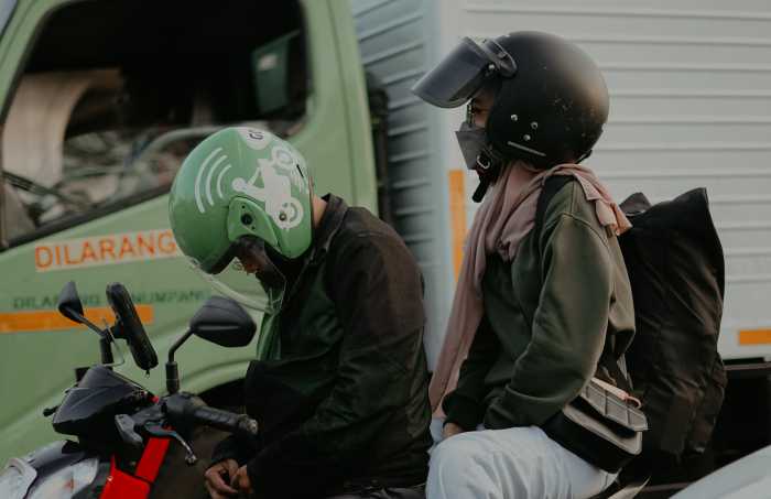 5 Tuntutan Ojol saat Demo di Gedung DPR, Ada Tolak BBM Naik 5 Tuntutan Ojol saat Demo di Gedung DPR, Ada Tolak BBM Naik