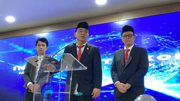 Menkominfo Budi Arie Tanggapi Kasus Kebocoran 337 Juta Data Warga RI Menkominfo Budi Arie Tanggapi Kasus Kebocoran 337 Juta Data Warga RI