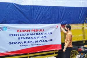 Telkom Donasi Paket Sembako untuk Korban Gempa Cianjur