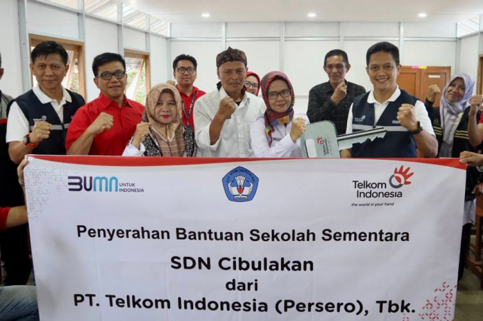 Pasca Gempa, Telkom Bangun Sekolah Sementara di Cianjur Pasca Gempa, Telkom Bangun Sekolah Sementara di Cianjur