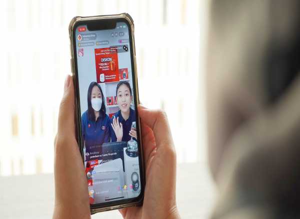 Cara Dapat Cuan Baru, Telkomsel Hadirkan TikTok Challenge buat Kreator Cara Dapat Cuan Baru, Telkomsel Hadirkan TikTok Challenge buat Kreator